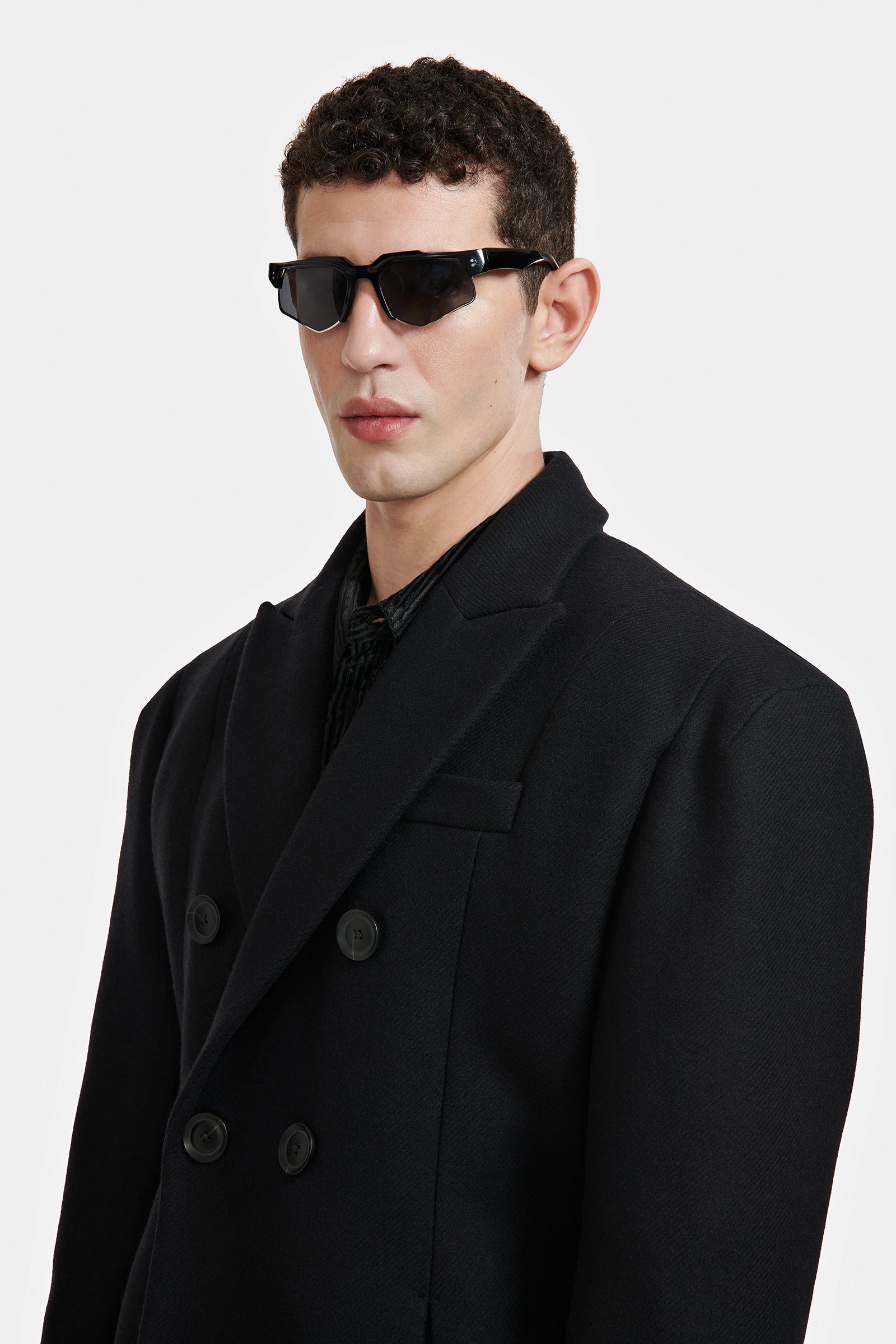 DOUBLE-BREASTED COAT WITH 6 BUTTONS IN WOOL – LGN LOUIS GABRIEL NOUCHI