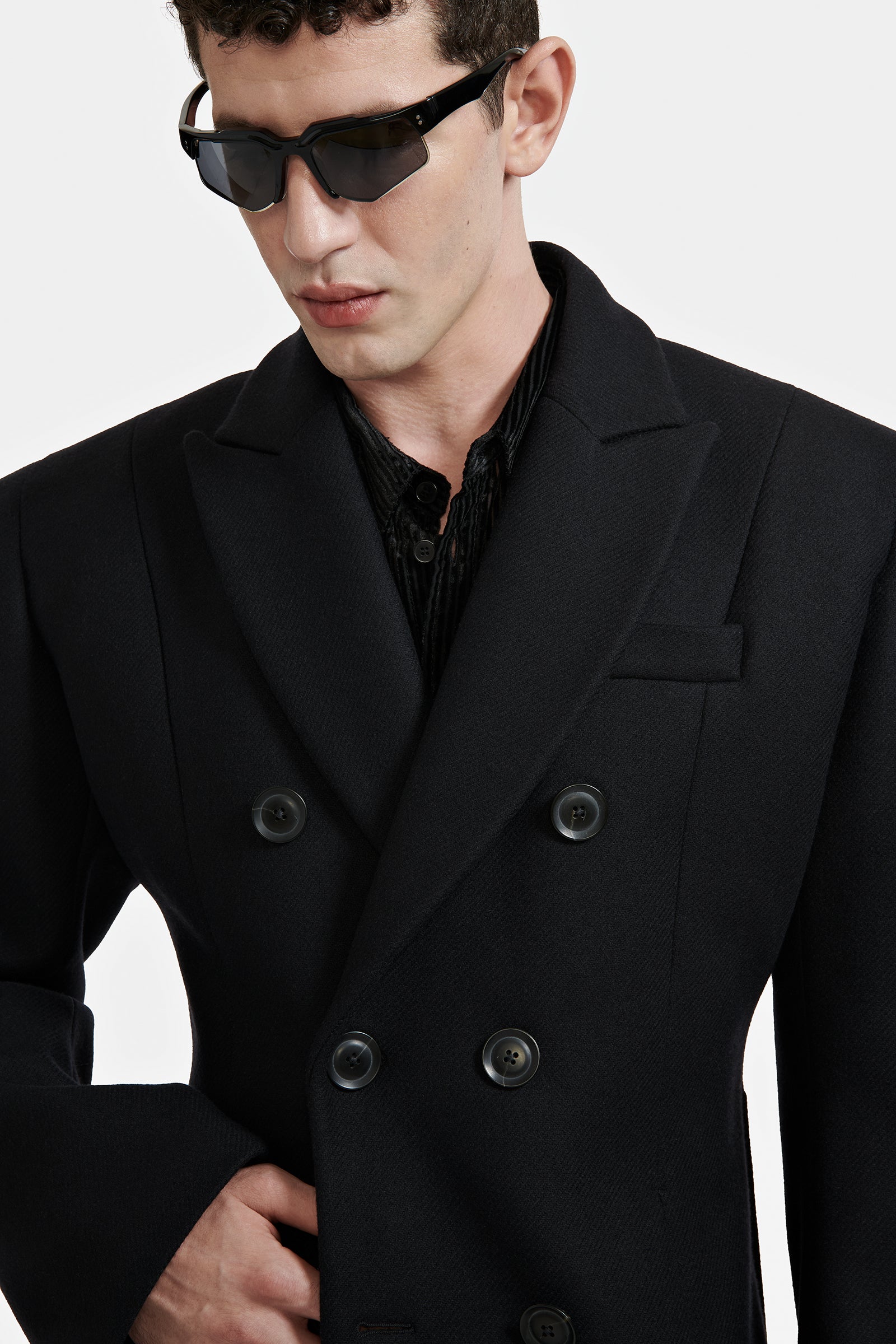 DOUBLE-BREASTED COAT WITH 6 BUTTONS IN WOOL – LGN LOUIS GABRIEL NOUCHI