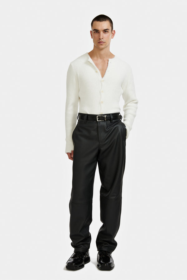 PANTALON DROIT EN CUIR NOIR