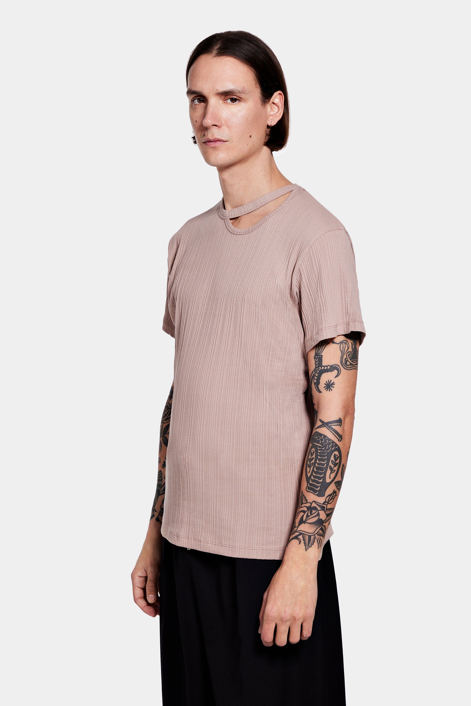 T-SHIRT WITH ASYMMETRICAL OPENING